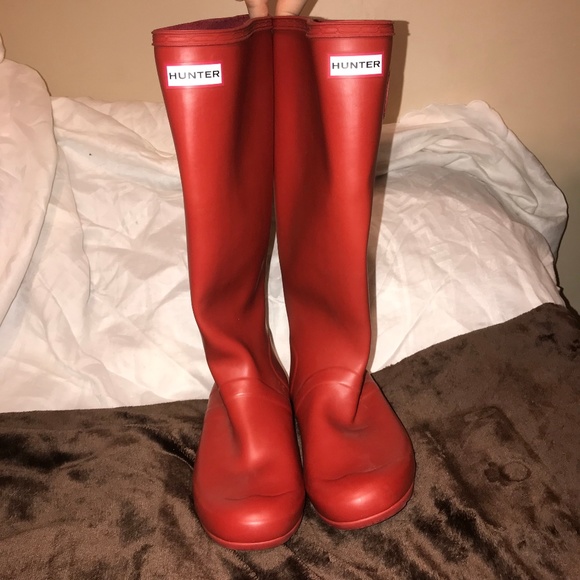 Hunter Shoes - Hunter Original Size 9 Red Waterproof 16" Shaft C